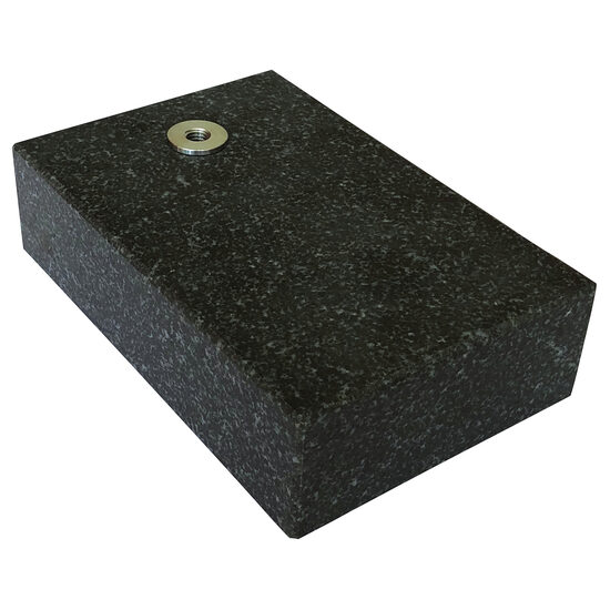Baza din granit, Schut